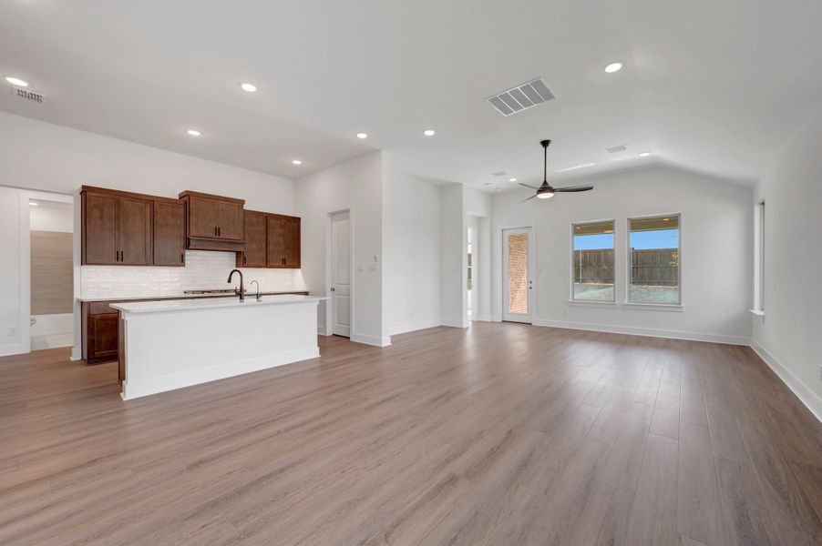 Spacious, unfurnished interior of a new home in LaPrelle, Haslet (Image 13).