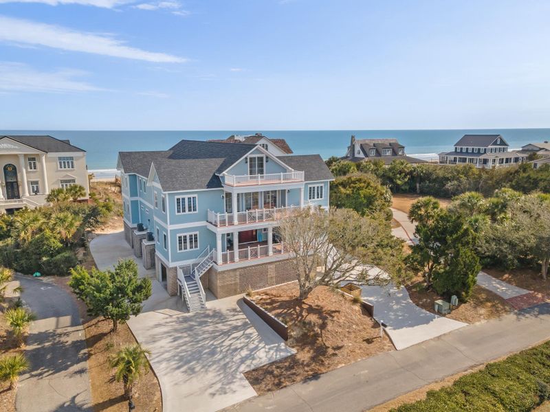 Image 53 of a home in .