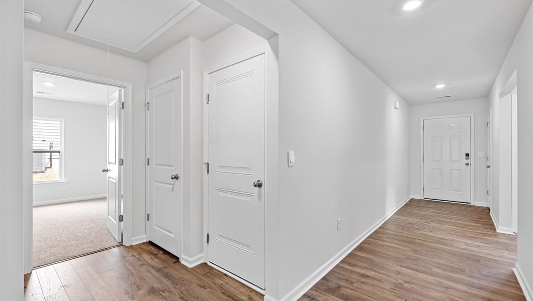 Spacious, unfurnished interior of a new home in Lakestone, Woodruff (Image 13).