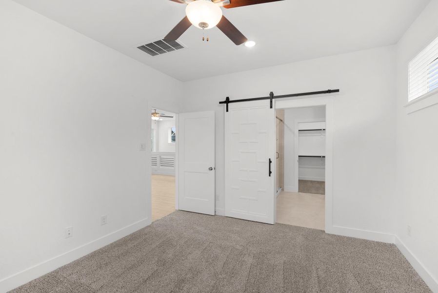 Spacious, unfurnished interior of a new home in Balmoral, Humble (Image 14).