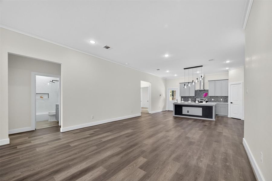 Spacious, unfurnished interior of a new home in , Crosby (Image 41).
