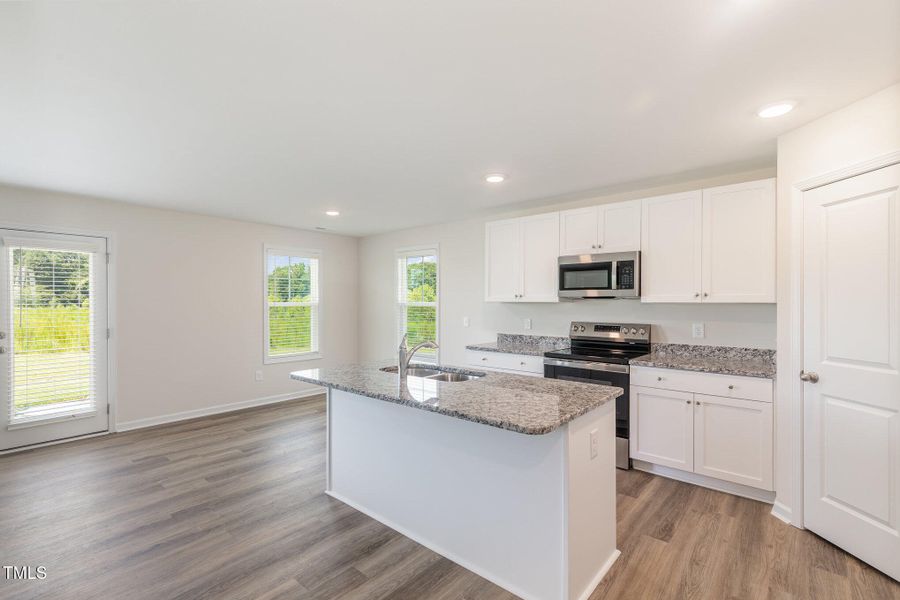 013_img_0208-edit_992