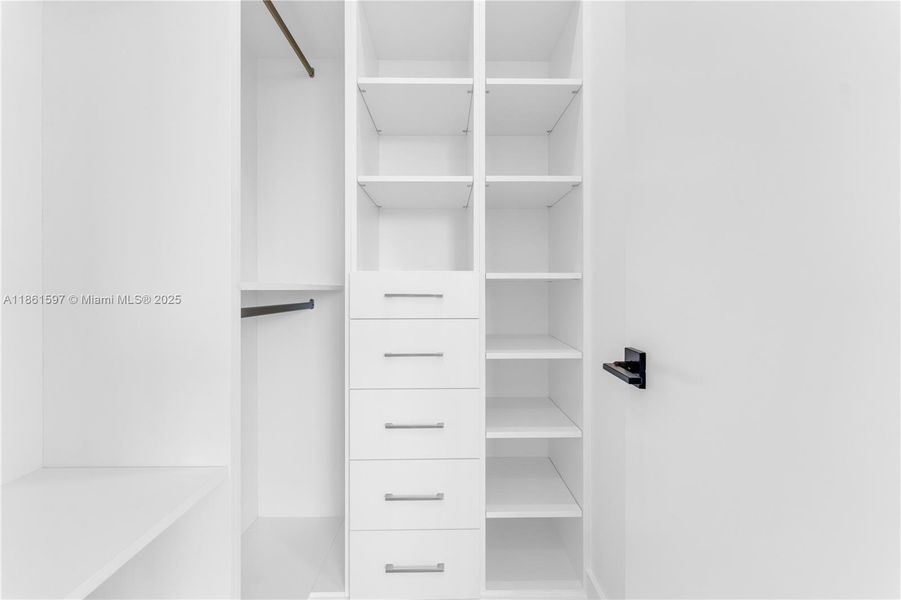 Image 39 of a home in .