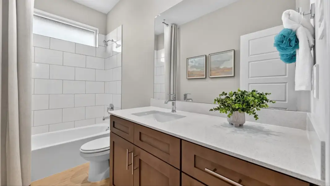 Furnished interior view inside a new home in Lakeview Pointe, Grand Prairie (Image 31).