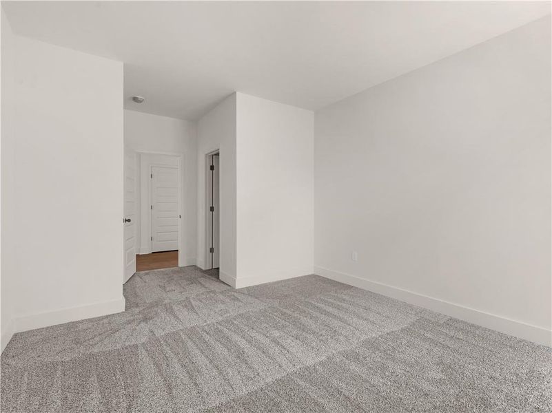 Spacious, unfurnished interior of a new home in , Mansfield (Image 44).