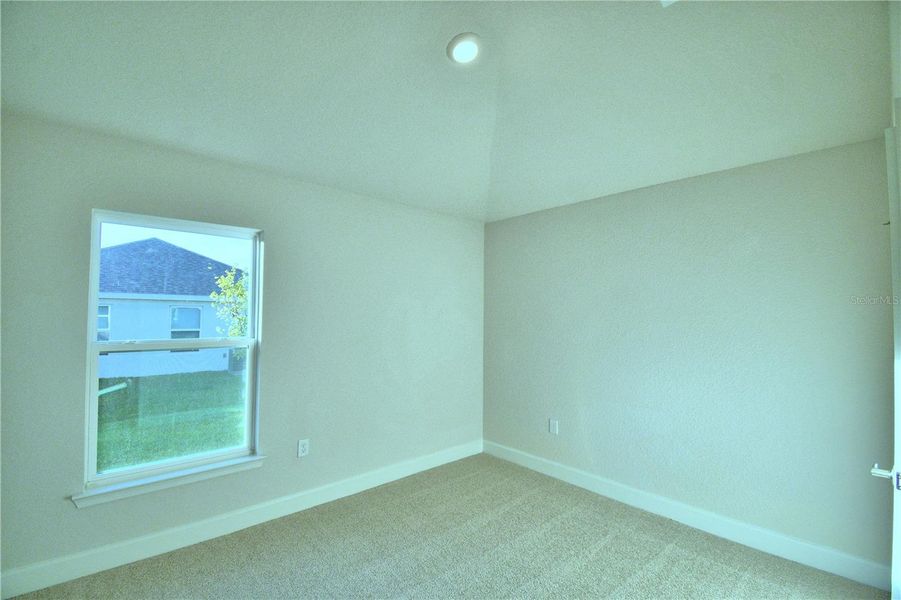 Spacious, unfurnished interior of a new home in Magnolia Park, Haines City (Image 23).