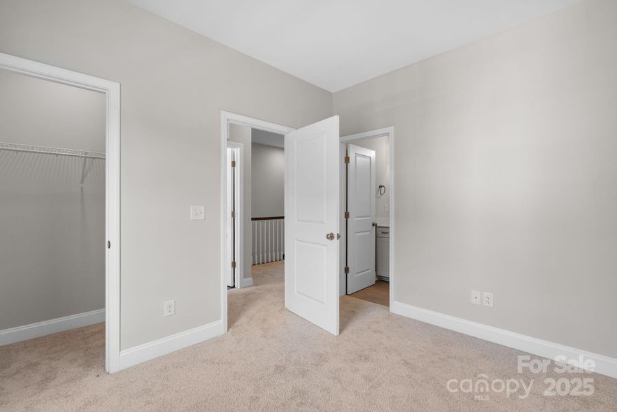 Spacious, unfurnished interior of a new home in , Asheville (Image 22).