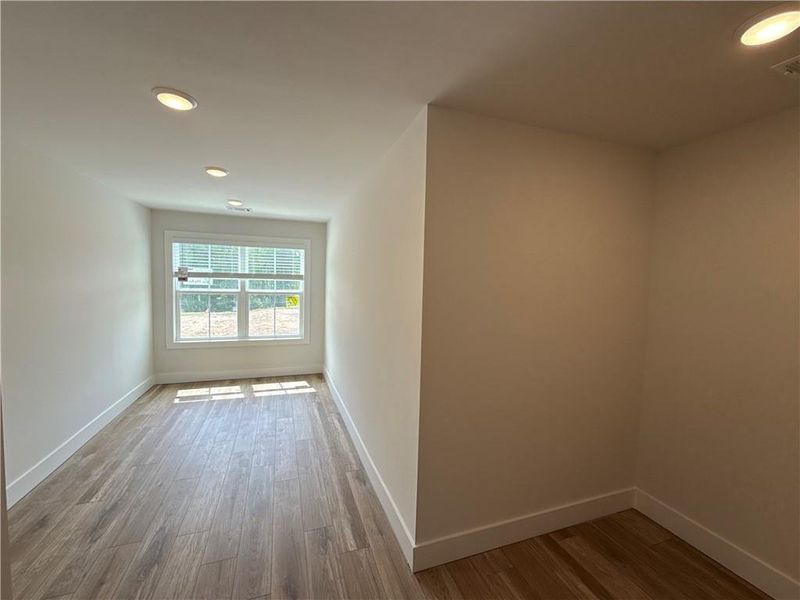 Spacious, unfurnished interior of a new home in , Lawrenceville (Image 40).