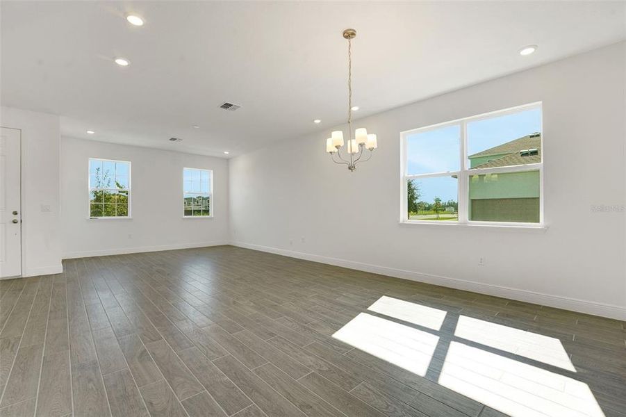 Spacious, unfurnished interior of a new home in Crossroads at Kelly Park, Apopka (Image 39). Spacious, unfurnished interior of a new home in Crossroads at Kelly Park, Apopka (Image 39).