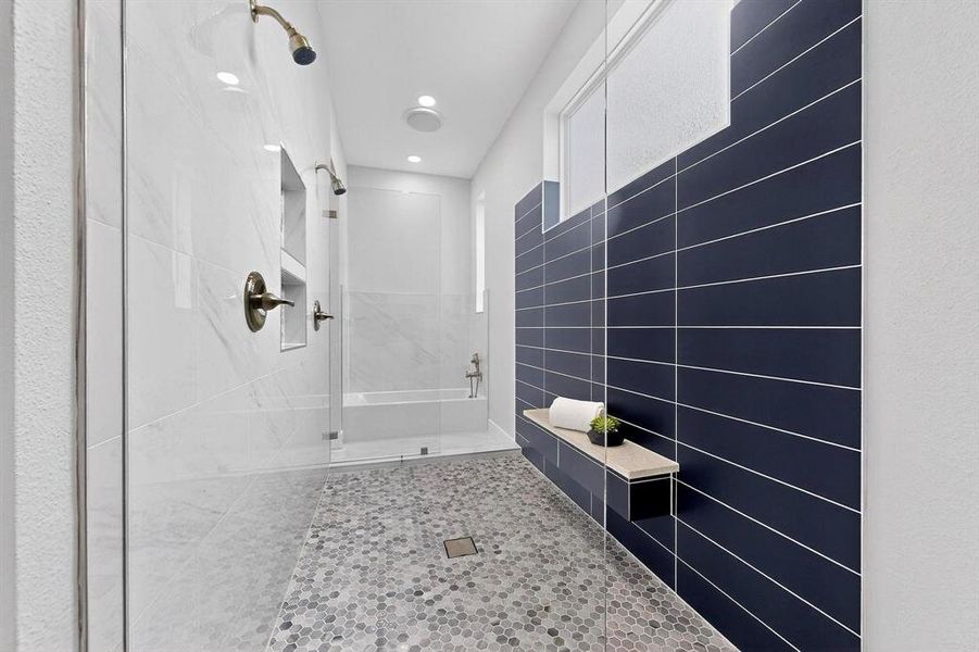 Furnished interior view inside a new home in , Dallas (Image 37). Furnished interior view inside a new home in , Dallas (Image 37).