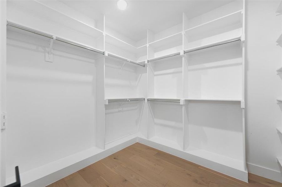 Spacious, unfurnished interior of a new home in , Corsicana (Image 26).