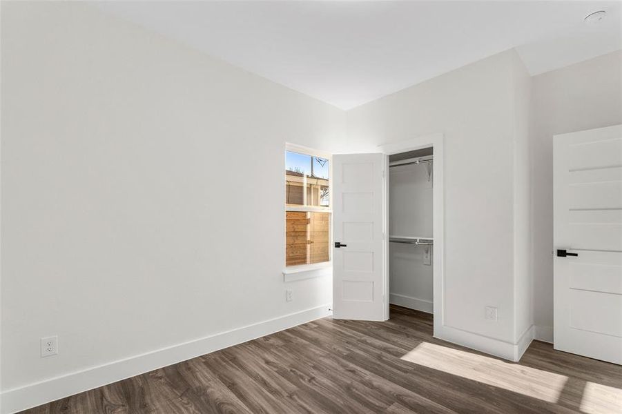 Spacious, unfurnished interior of a new home in , Dallas (Image 28).