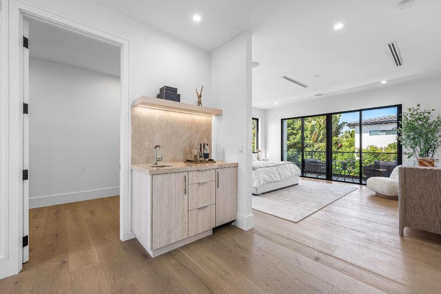 041-1031Northeast3rdAvenue-BocaRaton-FL-