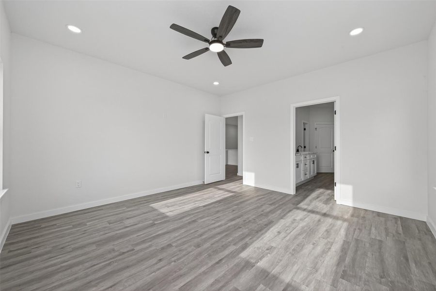 Spacious, unfurnished interior of a new home in , Cleveland (Image 19).