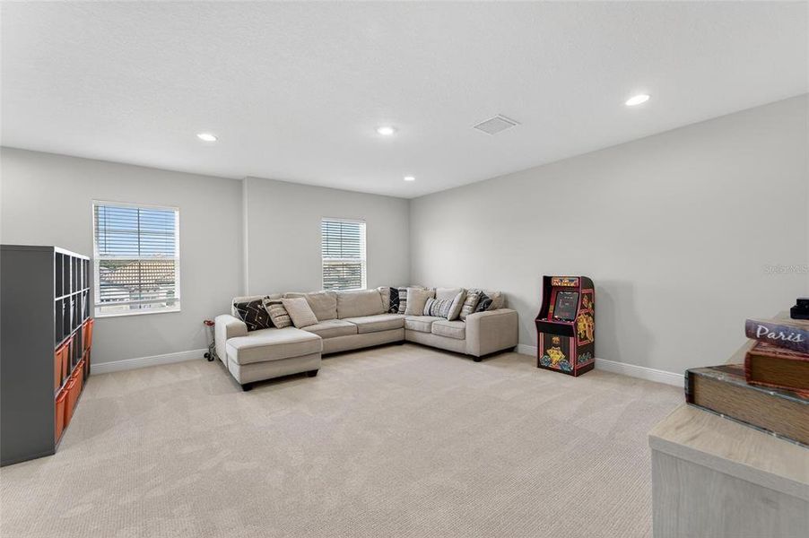 Furnished interior view inside a new home in Creek Ridge Preserve, Lithia (Image 53). Furnished interior view inside a new home in Creek Ridge Preserve, Lithia (Image 53).