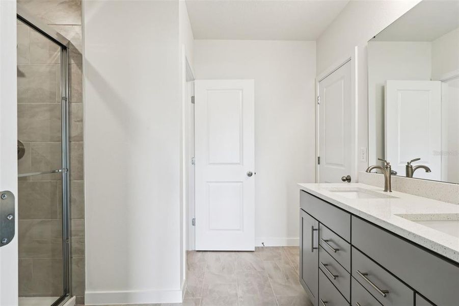 Furnished interior view inside a new home in Willowbrook North, Winter Haven (Image 6).