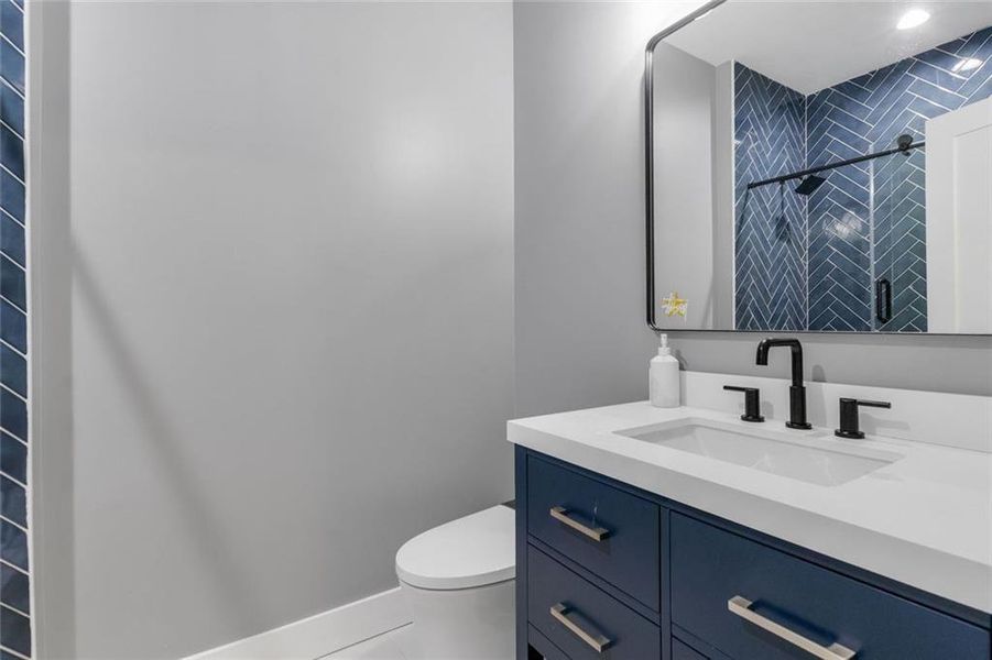 Furnished interior view inside a new home in , Roswell (Image 44).