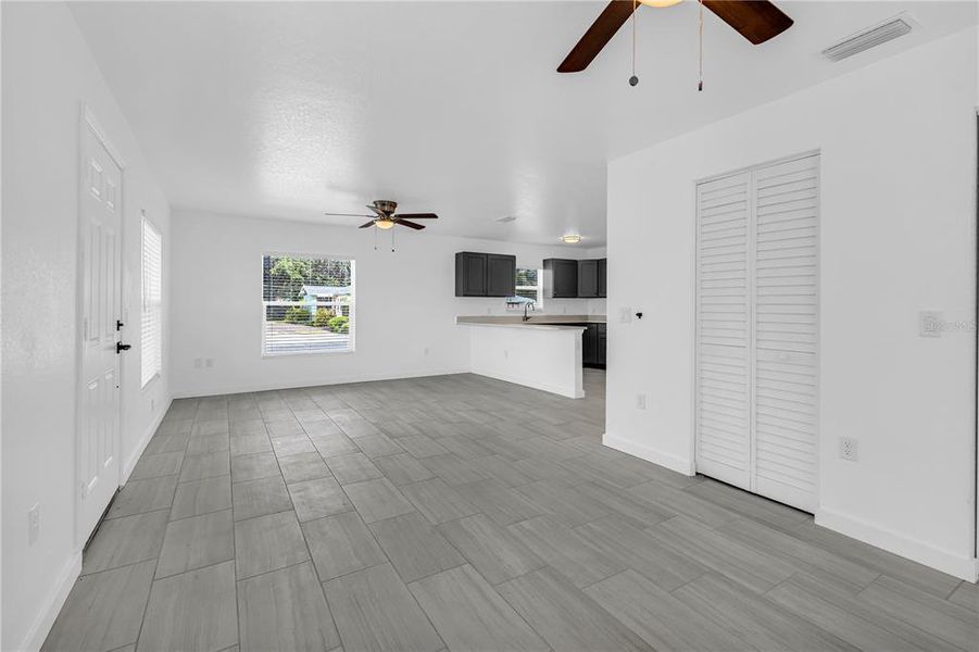 Spacious, unfurnished interior of a new home in , Bradenton (Image 11). Spacious, unfurnished interior of a new home in , Bradenton (Image 11).