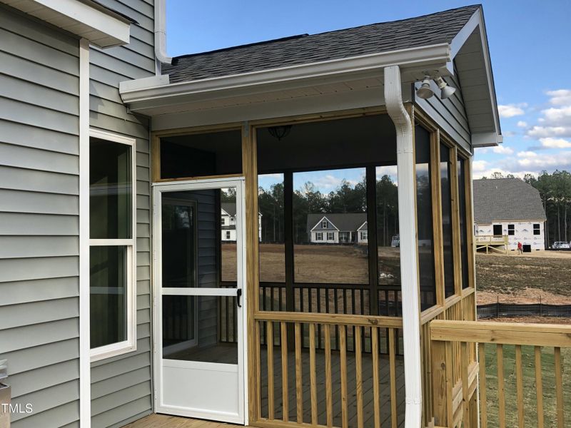 GH 36 Screened Porch