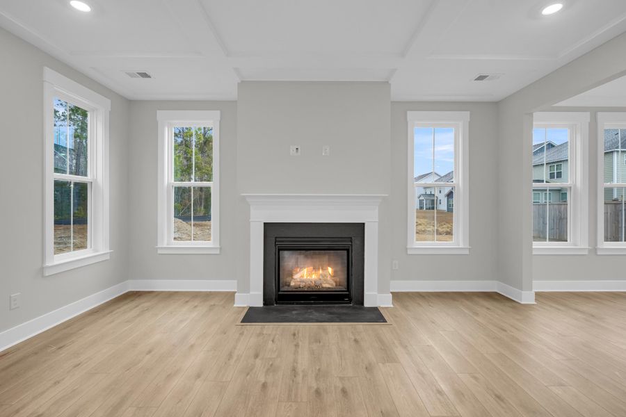 Spacious, unfurnished interior of a new home in Hewing Farms, Summerville (Image 33).