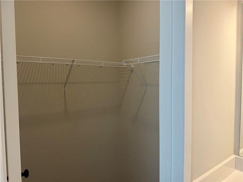 Image 100 of a home in Rosewood Lake Estates.