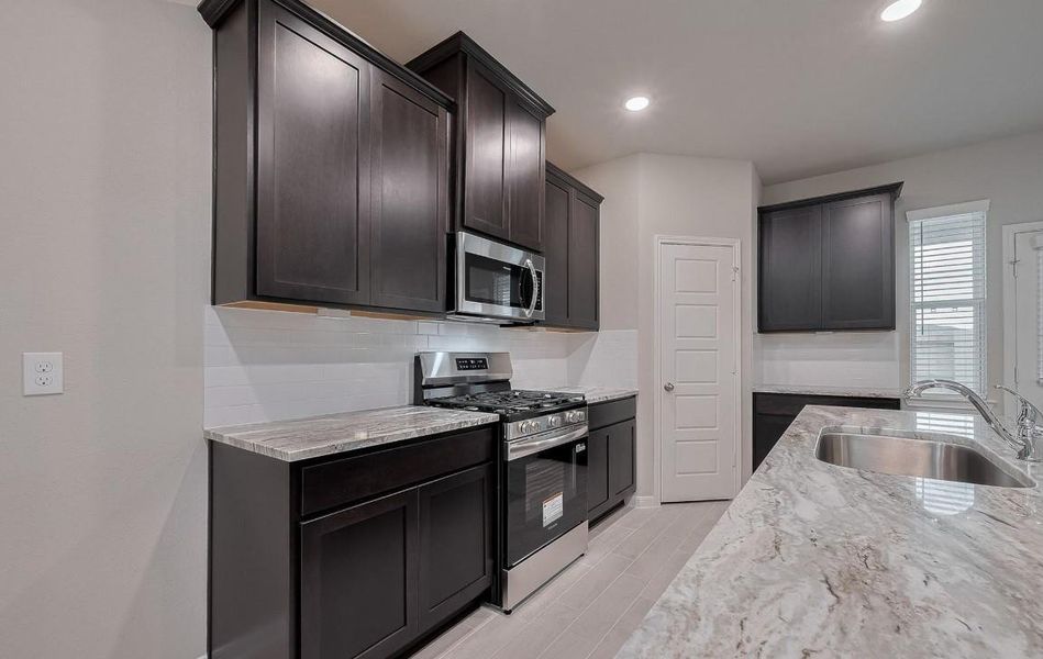Furnished interior view inside a new home in River Ranch, Dayton (Image 7).