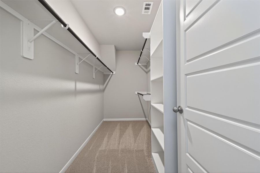 Spacious, unfurnished interior of a new home in Woodland Lakes, Huffman (Image 36).