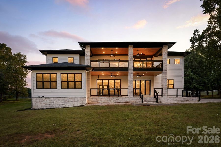 Exterior details and patio area of a home in , Statesville (Image 24).