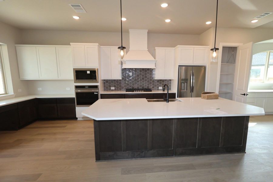 Furnished interior view inside a new home in , Conroe (Image 5).