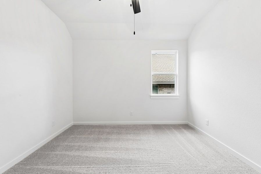 Spacious, unfurnished interior of a new home in University Heights, Round Rock (Image 30).