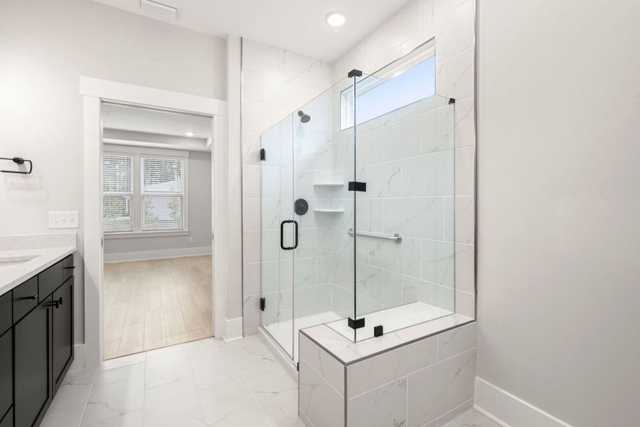 Furnished interior view inside a new home in Del Webb Savannah at Heartwood, Richmond Hill (Image 5).