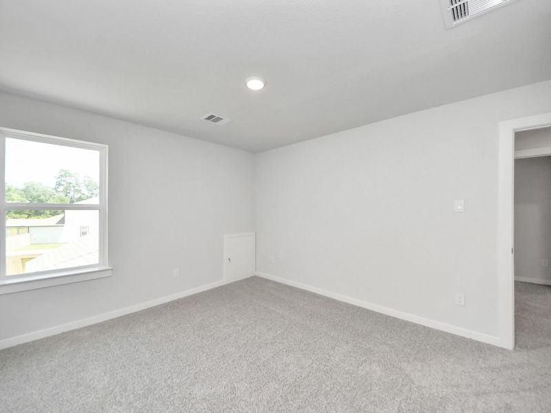 Spacious, unfurnished interior of a new home in Liberty Estates, Cleveland (Image 36).
