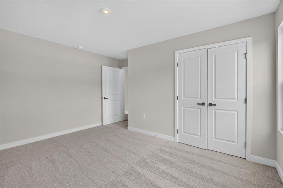 Spacious, unfurnished interior of a new home in Beacon Point at New Hampstead, Savannah (Image 23). Spacious, unfurnished interior of a new home in Beacon Point at New Hampstead, Savannah (Image 23).