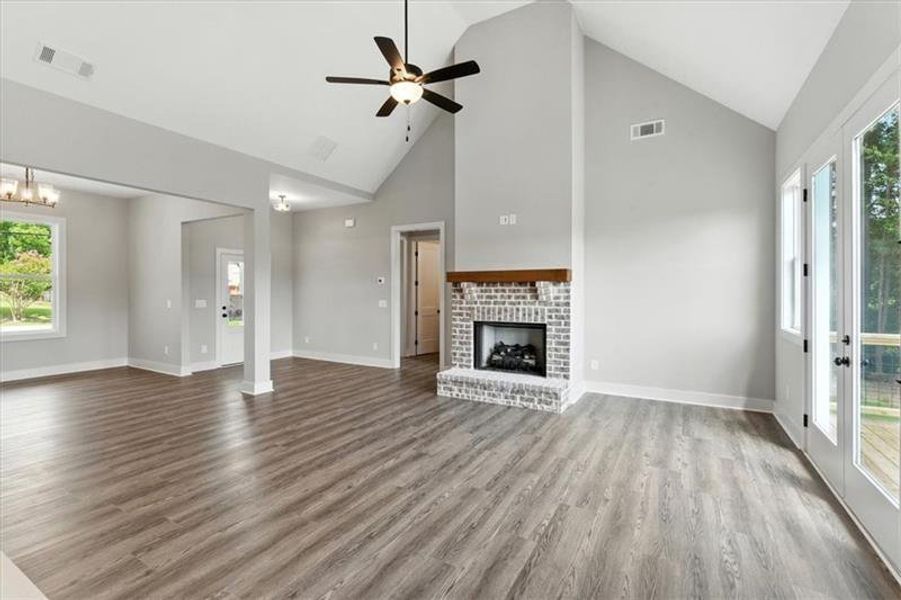 Spacious, unfurnished interior of a new home in , Rome (Image 13). Spacious, unfurnished interior of a new home in , Rome (Image 13).