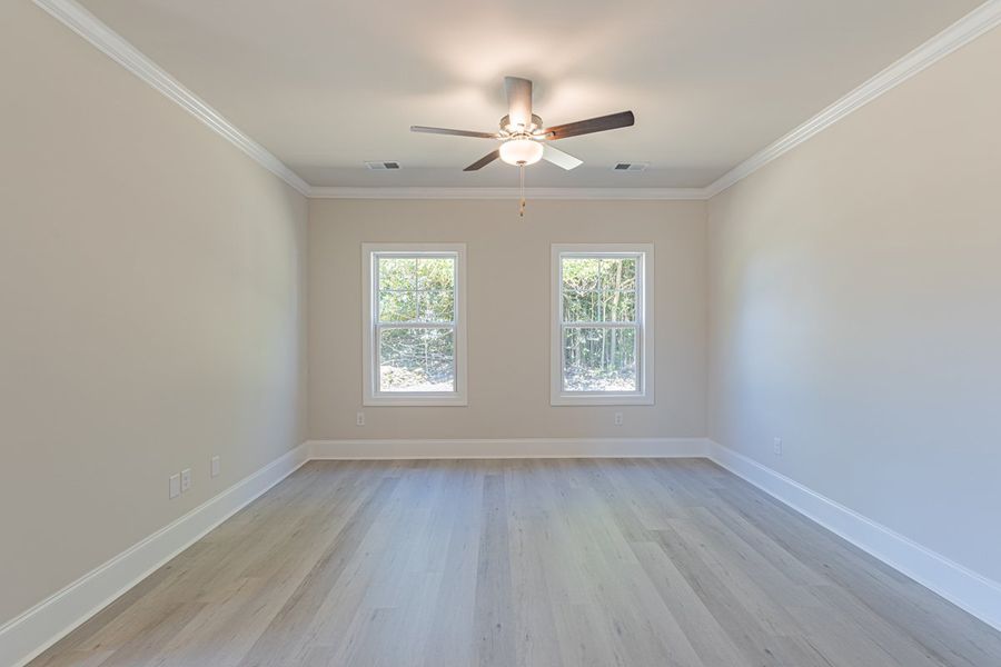 Representative unfurnished interior of a home built from the Habersham II by Great Southern Homes in Old Charleston Acres, Pelion (Image 23).