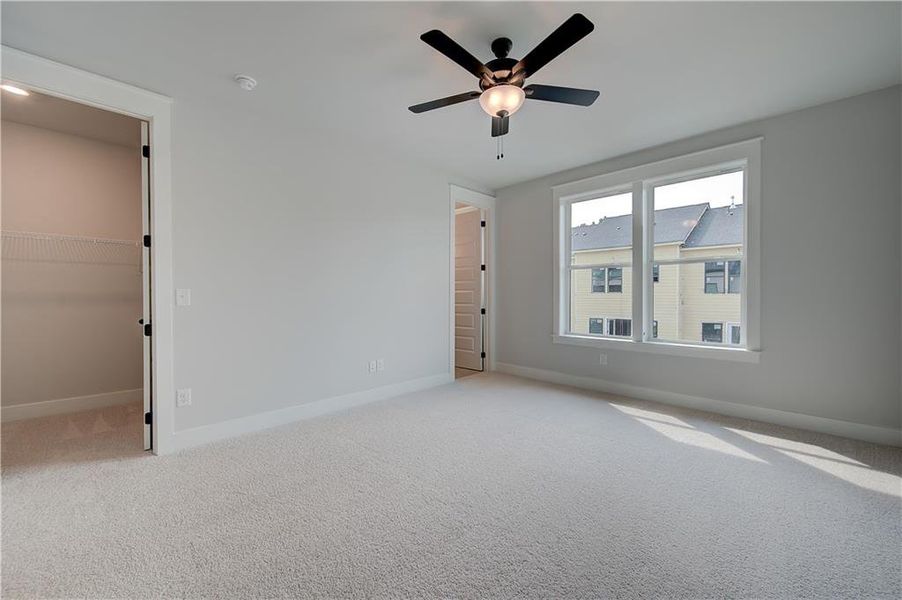 Spacious, unfurnished interior of a new home in Barrett Pointe, Kennesaw (Image 27).