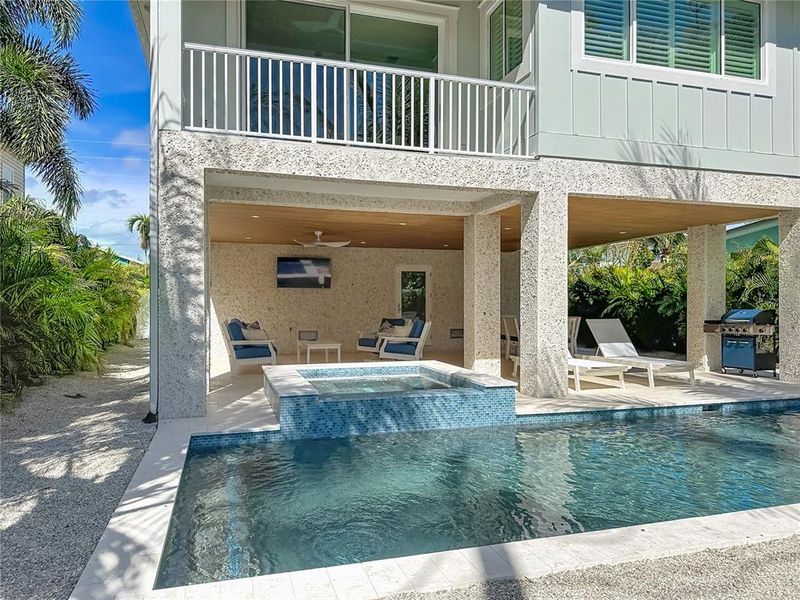 Exterior details and patio area of a home in , Bradenton Beach (Image 34).