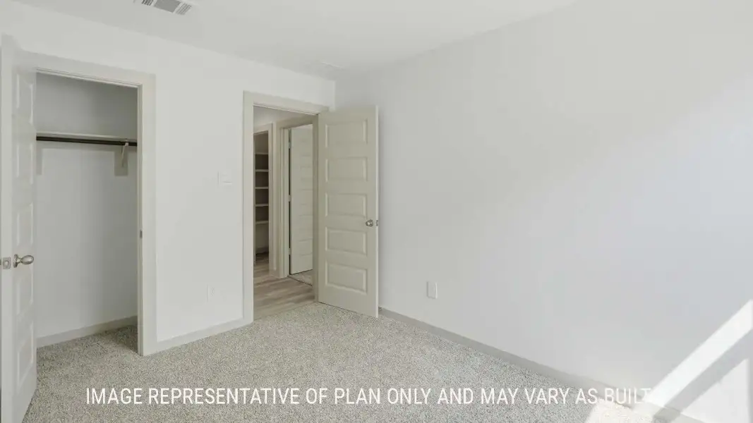 Representative unfurnished interior of a home built from the Elgin by D.R. Horton in Woodland Park, Beaumont (Image 19).