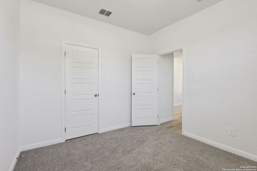 Spacious, unfurnished interior of a new home in Royal Crest, San Antonio (Image 32). Spacious, unfurnished interior of a new home in Royal Crest, San Antonio (Image 32).