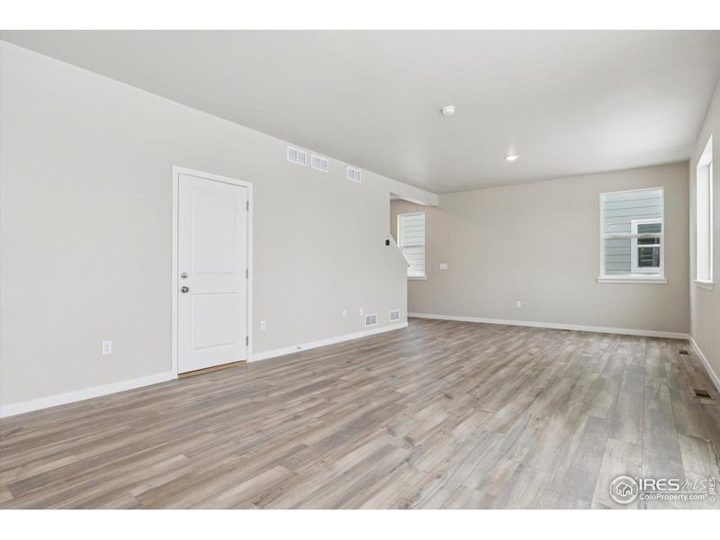 Spacious, unfurnished interior of a new home in The Overlook at Johnstown Farms, Johnstown (Image 15).