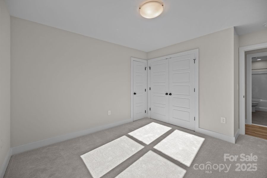 Spacious, unfurnished interior of a new home in , Monroe (Image 19).