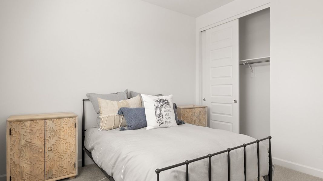 Representative furnished interior of a home built from the Crow by D.R. Horton in Apache Farms, Buckeye (Image 34).