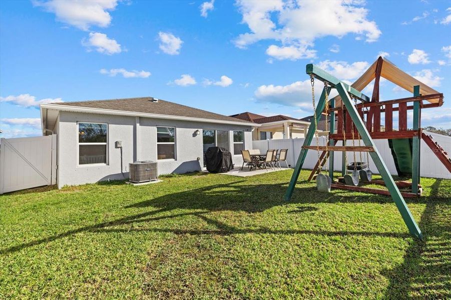 Exterior details and patio area of a home in , Parrish (Image 23).