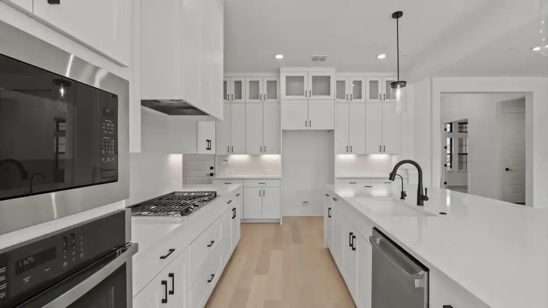 Furnished interior view inside a new home in Sweetwater, Austin (Image 7).