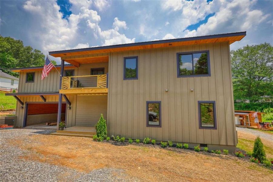 Exterior details and patio area of a home in , Blue Ridge (Image 13).