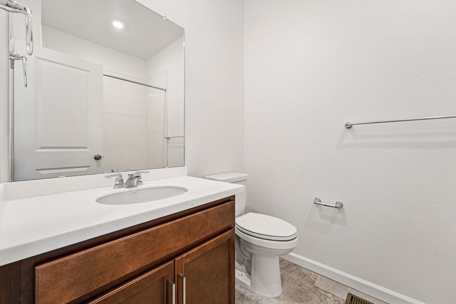 Representative furnished interior of a home built from the The Castlewood by Taylor Morrison in Parterre Landmark Collection, Thornton (Image 15).