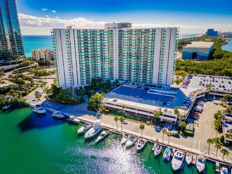 Condo located in Sunny Isles Beach, FL showcasing its design and architecture (Image 22).