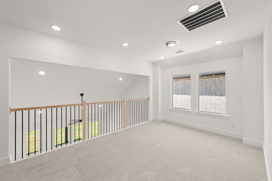 Spacious, unfurnished interior of a new home in Wildflower Ranch, Fort Worth (Image 24).