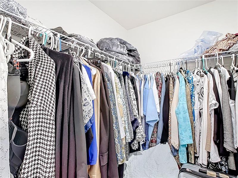 Image 41 of a home in Huntington Ridge.