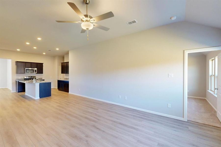 Spacious, unfurnished interior of a new home in Kings Way, Denton (Image 15).